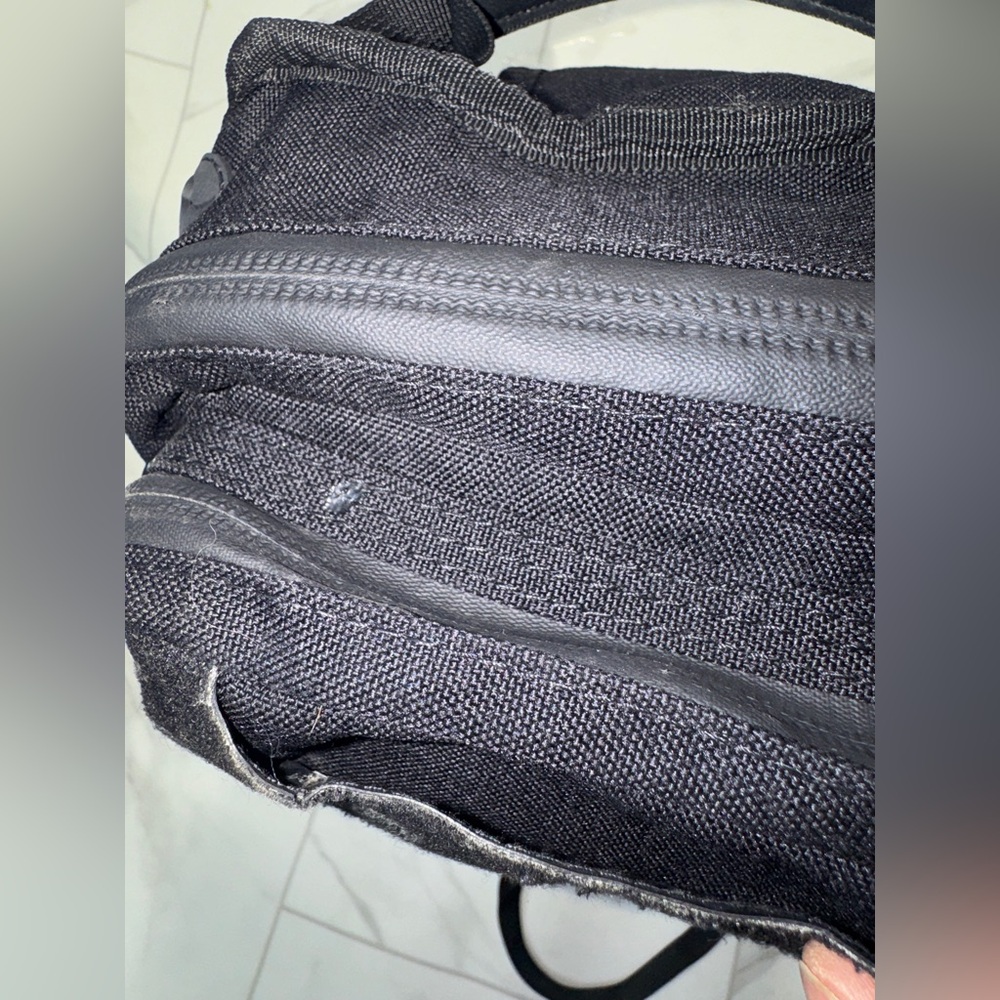 Vaultek Black Tactical Sling Bag for LifePod 2.0 MOLLE Used - Picture 5 of 7